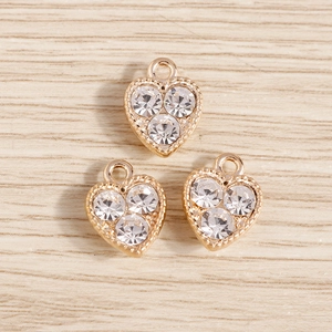 Trois pendentifs cadenas cœur dorés avec strass pour création de bijoux DIY