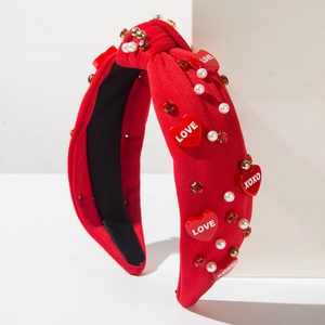 Serre-tête rouge avec nœud, perles et cœurs pour le style de la Saint-Valentin