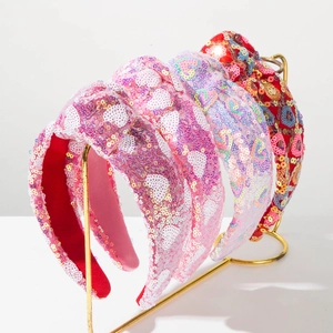 Sweet Alloy Sequin Knot Headband For Women Sparkly Heart Pattern Padded Hair Band Valentine's Day Fashion Hair Accessories
