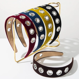 Vintage Baroque Style Polyester Velvet Wide Headband With Metal Eyelets Solid Color Retro Fashion Hairband For Women