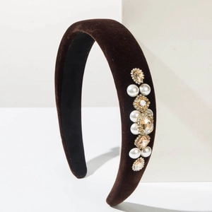 Baroque velvet headband with champagne rhinestones and white pearls for women