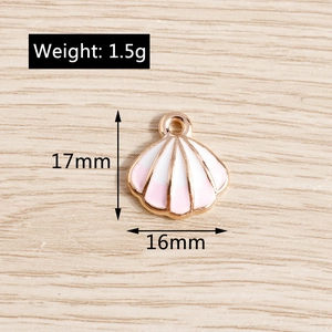 Macro detail of a 17mm pink and white enamel shell pendant with dimensions and weight info