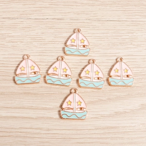 Cartoon Sailboat Shape Alloy Enamel Pendants Cute Ship Charm For DIY Jewelry Making Necklace Bracelet Accessory Pink Blue
