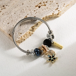 Adjustable beaded charm bracelet with starfish pendant and handmade tag for women