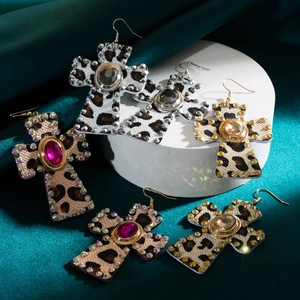 Vintage Bohemian Leopard Print Leather Cross Earrings For Women Alloy Rhinestone Dangle Earrings Retro Western Style Jewelry