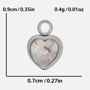 Detail showing dimensions and weight of a 304 stainless steel heart pendant with crystal