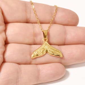 Elegant 304 stainless steel whale tail pendant necklace with wave embossed pattern in gold