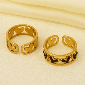 Adjustable 304 stainless steel heart rings set with black rhinestones in gold finish