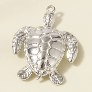 Detailed top view of a silver 304 stainless steel sea turtle pendant for DIY jewelry