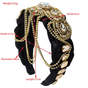 Cerchietto lussuoso intrecciato con cristalli scintillanti e lunghe nappe di strass