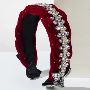 Cerchietto intrecciato in velluto bordeaux con strass lucidi e fiocco per donne eleganti