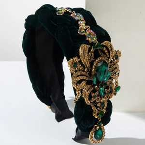 Serre-tête en velours vert tressé avec fleurs en cristal et détails baroques dorés