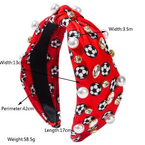 Serre-tête rouge motif football avec perles blanches et strass brillants style sportif