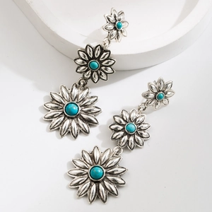 Boucles d'oreilles marguerites bohèmes en argent vintage avec pierres turquoises et fleurs