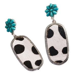 Boucles d'oreilles bohèmes avec fleurs turquoise et pendentifs imprimé vachette