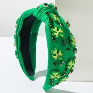 Serre-tête vert pour la Saint-Patrick avec trèfles et strass émeraude sur fond blanc pur