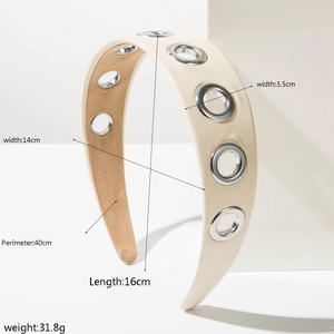 Dimensions détaillées du serre-tête en tissu beige avec œillets métalliques argentés