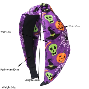Dimensioni dettagliate del cerchietto di Halloween con stampe di teschi e zucche