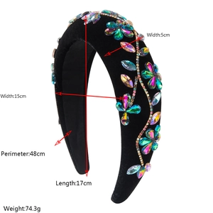 Dimensions détaillées du serre-tête en velours noir avec motifs floraux en cristal coloré