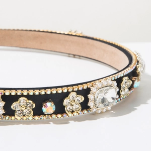Detailed craftsmanship of Baroque headband featuring crystals, pearls and metal flowers