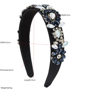 Détails des dimensions du serre-tête baroque montrant la largeur de 3 cm et la hauteur