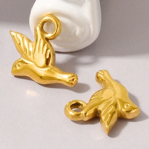 Polished gold 304 stainless steel bird charms with engraved details for DIY necklaces