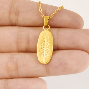 Minimalist 18k gold plated 304 stainless steel necklace with oval tree relief pendant
