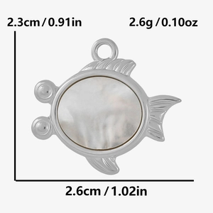 Détails de taille pour pendentif poisson argenté avec incrustation en nacre naturelle