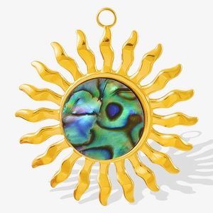 Pendentif Soleil en Acier Inoxydable 304 Avec Incrustation de Nacre Blanche et Abalone Naturelle Accessoire Solaire Bohème