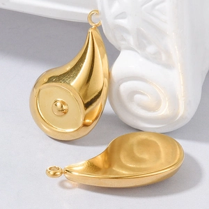 Golden teardrop shaped 304 stainless steel pendants with polished finish for DIY jewelry
