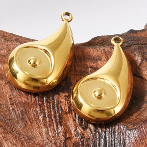 Golden teardrop charms in polished 304 stainless steel for DIY jewelry making and necklaces