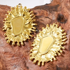 Polished 304 stainless steel gold flower pendants with sunburst texture for DIY jewelry