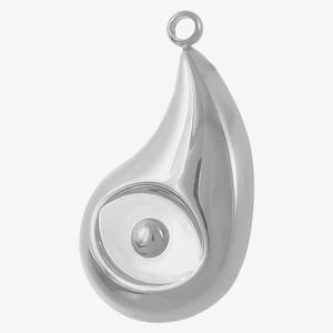 Detailed macro view of 304 stainless steel teardrop pendant with polished mirror finish