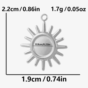 Dimensions du pendentif soleil en acier inoxydable 304 avec base interne de 0,8 cm