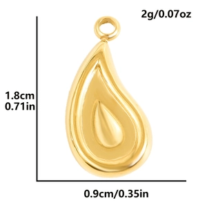 Detailed size measurement of 304 stainless steel golden teardrop pendant with dimensions