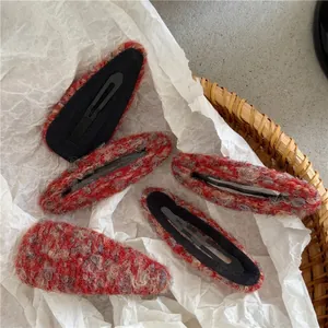5-piece red textured fabric wool blend waterdrop and oval hair clips set in a basket