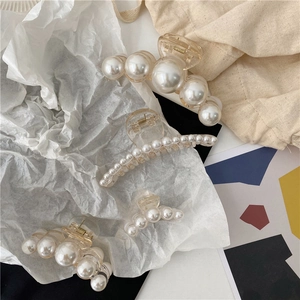 Elegant Transparent Artificial Pearl Hair Claw Clip For Women Retro Geometric Plastic Shark Clip Korean Style Hair Accessory Wedding Party Hairclip