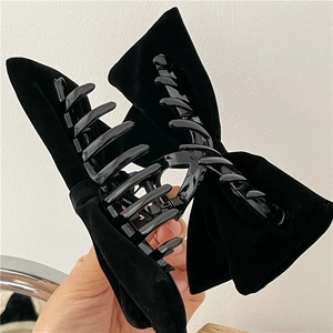 Elegant large black velvet bow hair claw clip for women's hairstyle accessories
