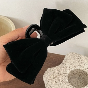 Vintage Elegant Large Black Velvet Bow Hair Claw Clip Fabric Ribbon Butterfly Hair Accessory For Women Daily Party Styling