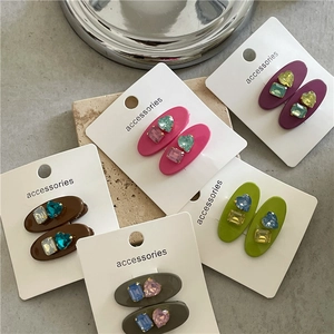 Lot de barrettes ovales en résine colorée avec strass en cœur et rectangle