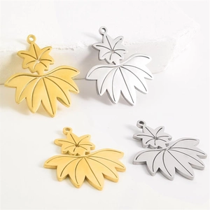 304 stainless steel maple leaf pendant charms in gold and silver finish for DIY jewelry