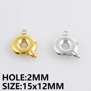 Detail van letter Q hanger met afmetingen 15x12mm en een gat van 2mm