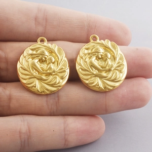 Pendentif en acier inoxydable 304 avec relief mère et enfant pour collier doré