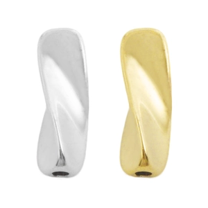 Detail van zilveren en gouden gedraaide metalen buis kralen voor DIY sieraden maken