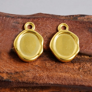 Base de pendentif ovale minimaliste en acier inoxydable doré avec bords fondus irréguliers