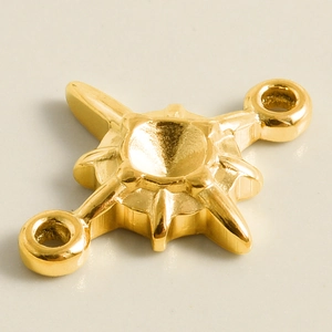 Macro view of 18K gold plated stainless steel star pendant with central pearl base setting