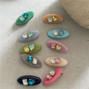 Lot de barrettes colorées en résine avec strass en forme de cœur et rectangle