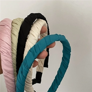 Serre-tête en Tissu Satiné Plissé Simple Élégant pour Femme Couleur Unie Polyvalent Mode Style OL Accessoires Cheveux