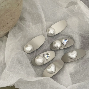 6-piece silver metal hair clip set with faux mabe pearls and crystal heart details