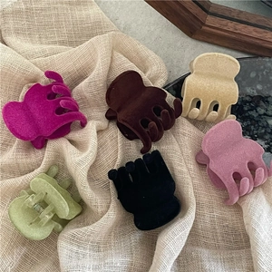 Set di fermagli per capelli in plastica colorata floccata per donna stile inverno
